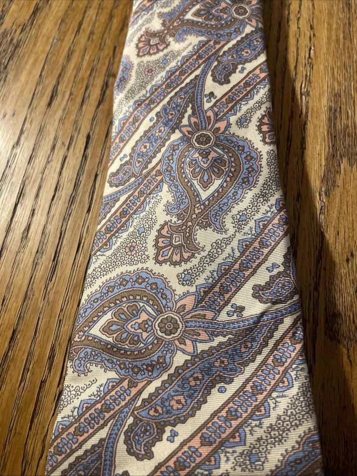 Corbata de cachemira de seda Stafford usada en excelente estado para hombre hecha en EE. UU./impresa en Italia Foto 3 de 4