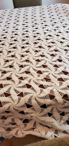 Tovaglia uncinetto copriletto copriletto vintage fatto a mano rettangolare 97” x 75” - Foto 3 di 7
