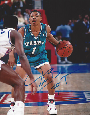 MUGGSY BOGUES CHARLOTTE HORNETS LEGEND SIGNED 8x10 PHOTO 1 w/COA WAKE ...