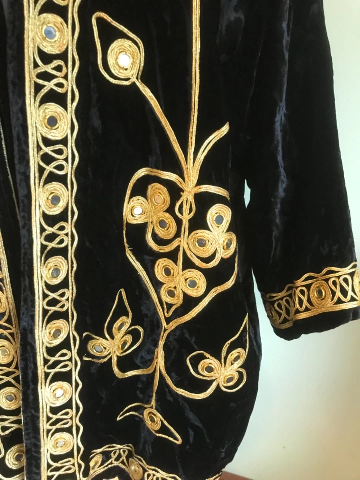 Abrigo De Colección HIPPIE Boho Afgano TURCO TERCIOPELO Negro Borde Dorado Espejado Festival Foto 4 de 4