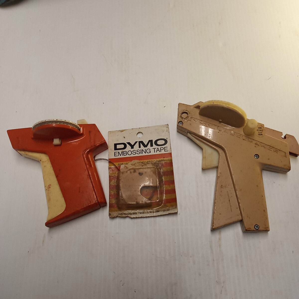 DYMO 1780 Vintage Orange Embossing Label Maker + Extra Maker