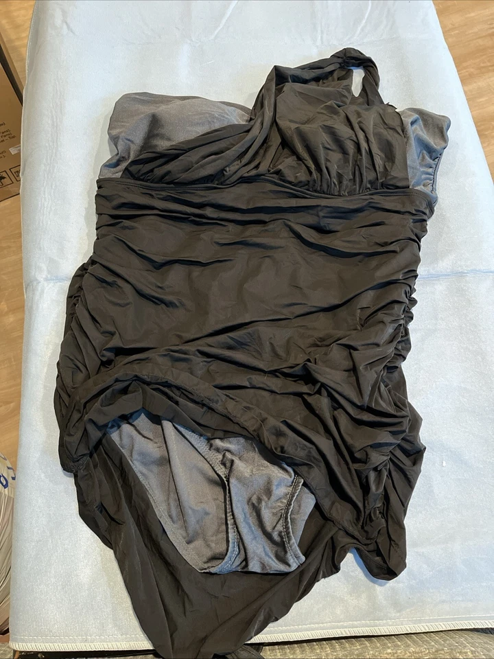 NUEVO CON ETIQUETAS INFINITY BLU ECLIPSE TRAJE DE BAÑO FRUNCIDO DE UN HOMBRO TRAJE DE BAÑO TALLA 20W Foto 2 de 4