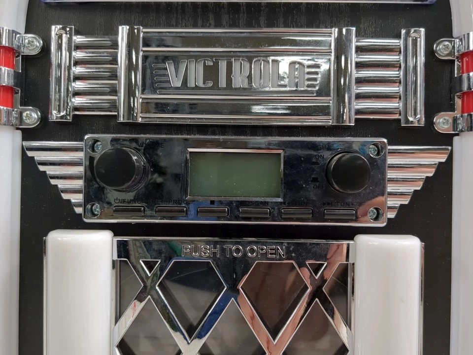 Retro Victrola VJB-125 Bluetooth Jukebox AM-FM Radio/CD Player/BT | Tested/Works - Image 3 of 4