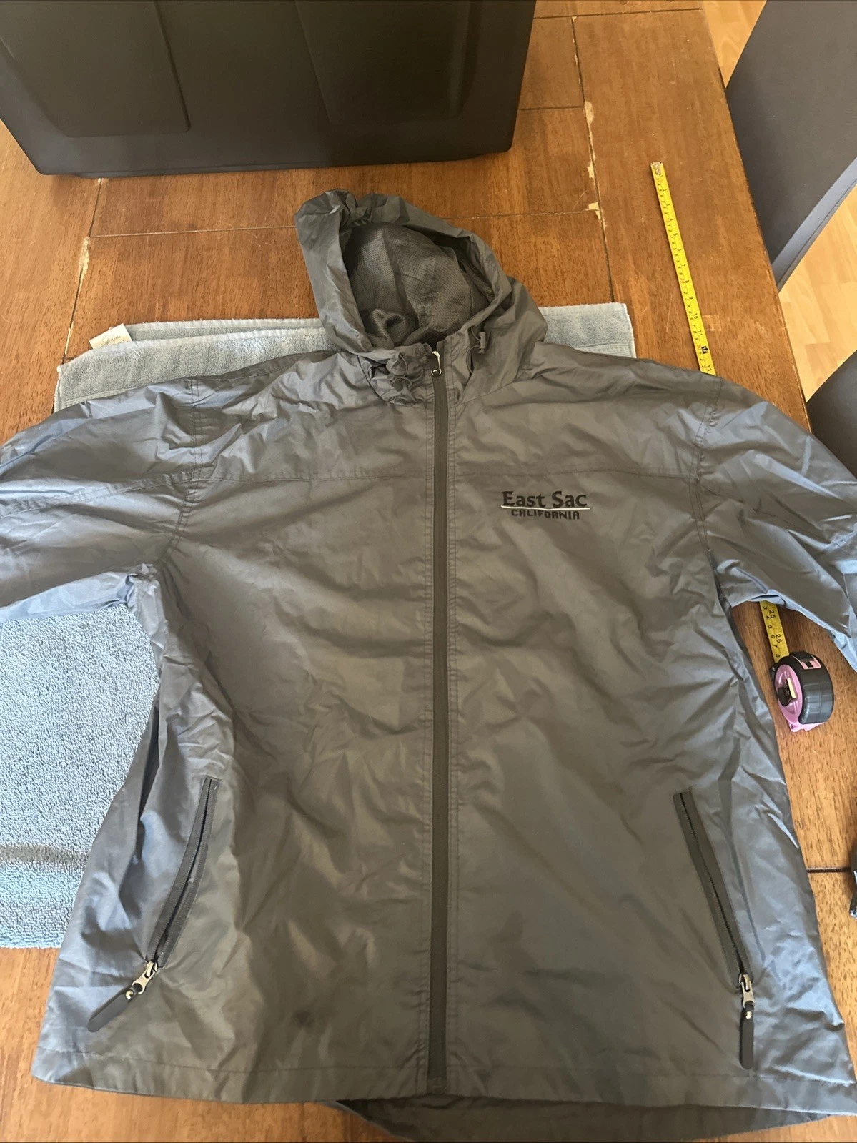 New Rain jacket “East Sacramento” Sz Xl Gray Winter