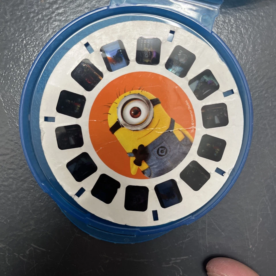 Despicable Me 2 Minions View-Master 3D Viewer Case used - Image 3 of 3