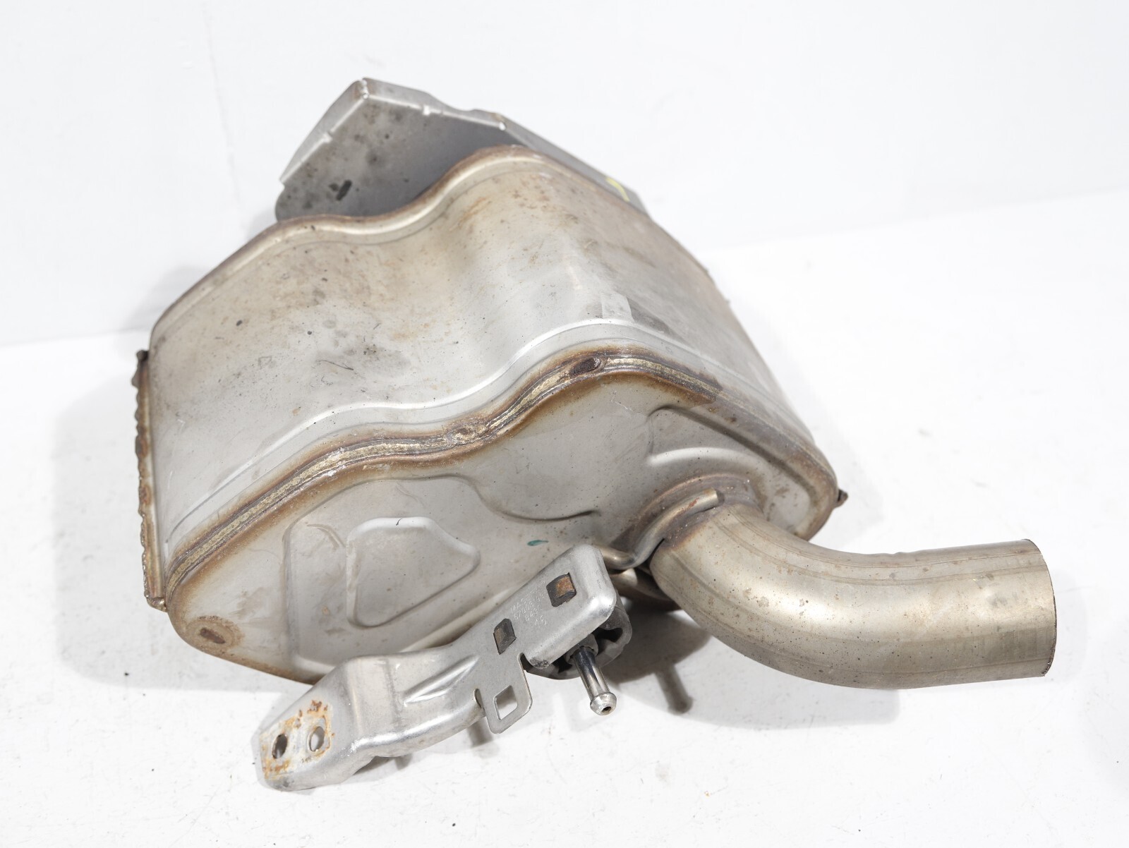 2017-2020 MASERATI LEVANTE 3.0L M161 REAR LEFT DRIVER EXHAUST MUFFLER OEM 69K