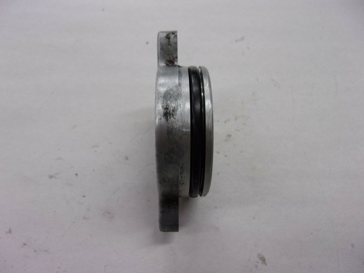 Secondary Shaft Plug Seal with mount bolts 92066-1019 1980