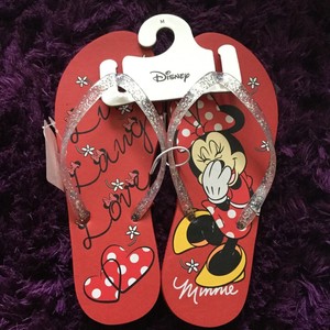 red flip flops primark