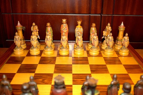 1970s ANRI WOOD CARVED HAND PAINTED KING ARTHUR CHESSMEN ITALIAN CHESS SET BOARD - Picture 10 of 24