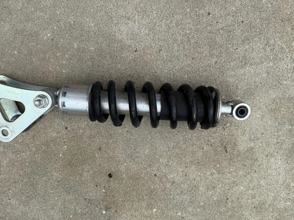 Оригинальная задняя амортизирующая подвеска для Honda CB500X 2016-2020 годов выпуска - Изображение 3 из 4