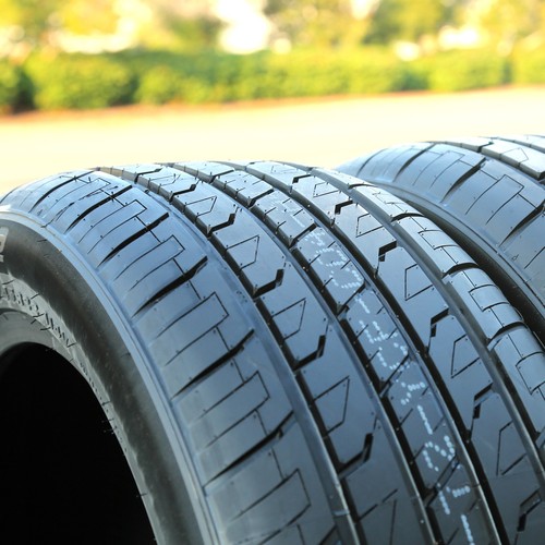 4 Tires Dcenti D8000 285/45R22 114V XL AS A/S Performance - Picture 6 of 9