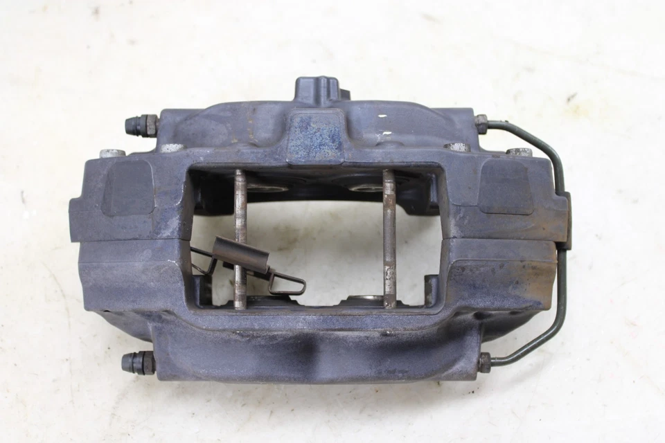 Juego de pinzas de freno Chevrolet Camaro SS 2010-2015 Brembo OEM LQ58 Foto 2 de 4