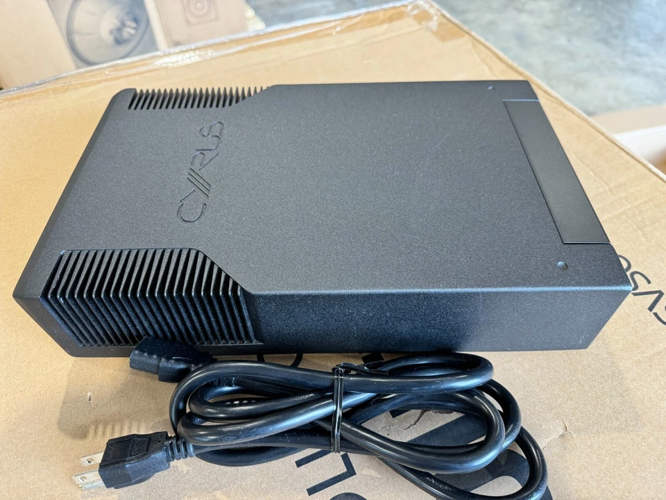 Dos (2) amplificadores Cyrus Audio MONO X 300 Signature DEMO - Caja abierta Foto 4 de 4