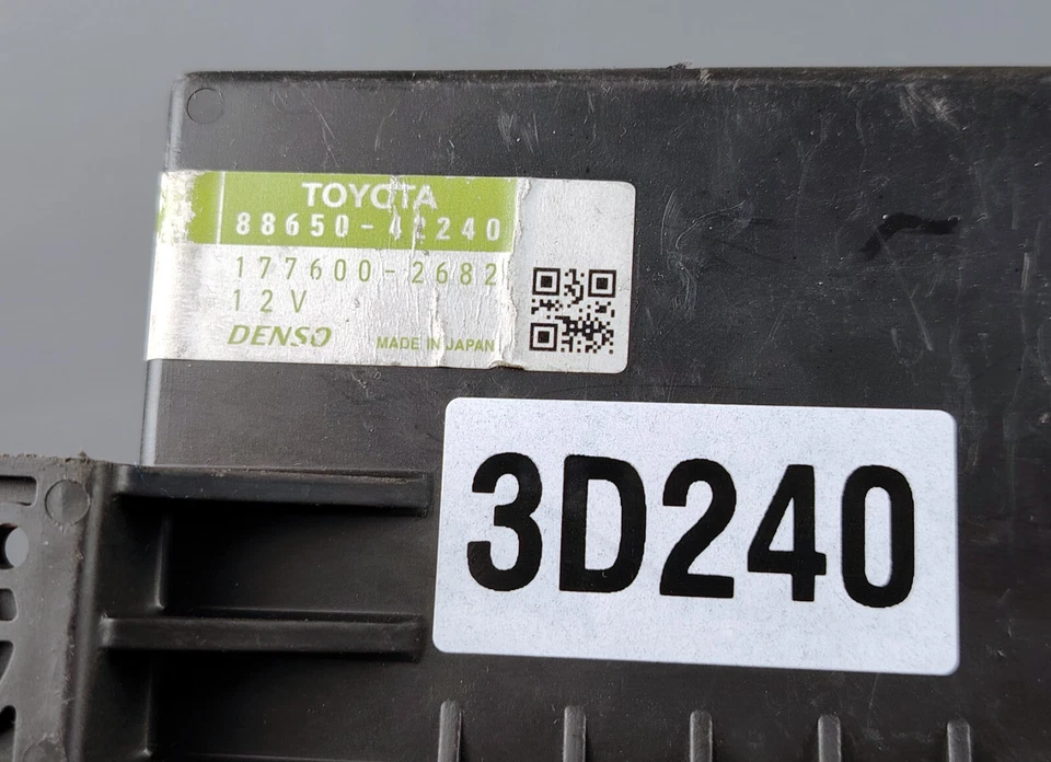 2006-2009 Toyota RAV4 AC Amplifier Climate Control Computer Module 88650-42240 - Image 4 of 4