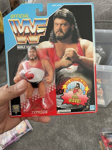 WWF TYPHOON HASBRO FIGURE MOC SERIES 3 VINTAGE WWE...