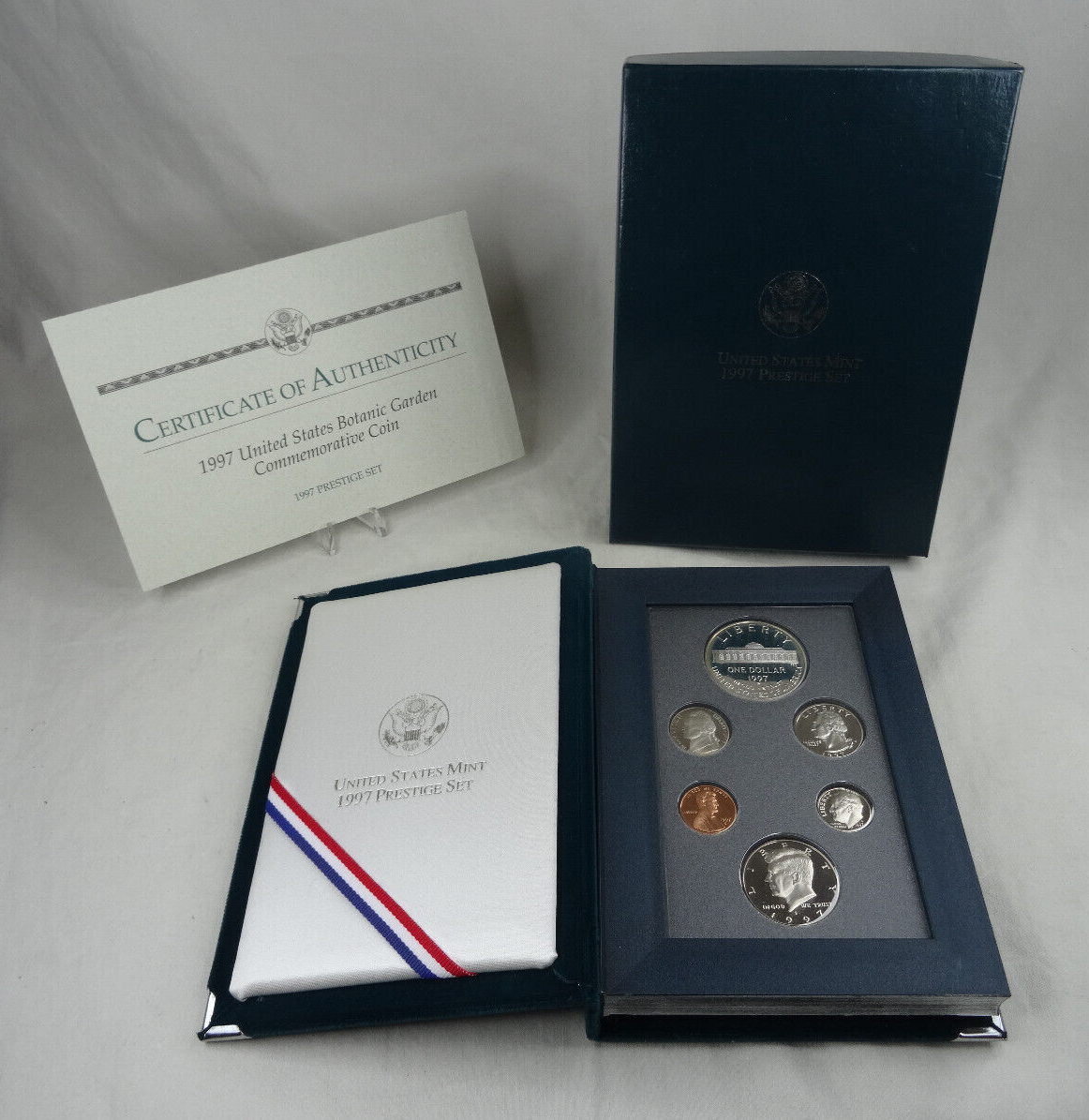 クリスタル置物2個セット　未使用に近い　送料無料　専用ページして購入OK◎◆◆◆ 1997-S US Mint Prestige Proof Set Botanic Garden Silver Dollar Box