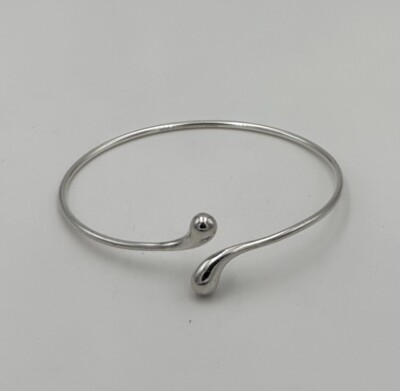 Tiffany & Co 925 Sterling Silver Elsa Peretti Teardrop Bangle