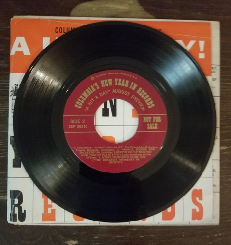 A HIT A DAY A New Year in Records 45 RPM RECORD Columbia Records - Picture 3 of 4