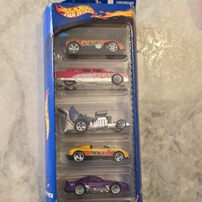 Hot Wheels 1:64 Diecast Metal 5-Car Gift Pack Motor City Police Force VTG