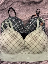 2 New PINK Victoria's Secret Bra 32DD Wireless Pushup Wear Everywhere Plaid NWT