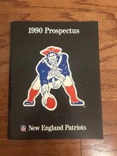 1990 Vintage "NEW ENGLAND PATRIOTS" {PROSPECTUS} Book, DRAFT PICKS! FREE AGENTS!