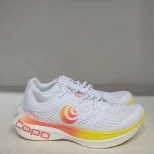 Topo Specter 2 White/Suset Mens Size 10M