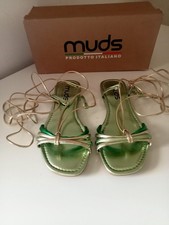 Sandali Donna Bassi Con Allaccio Alla Schiava.