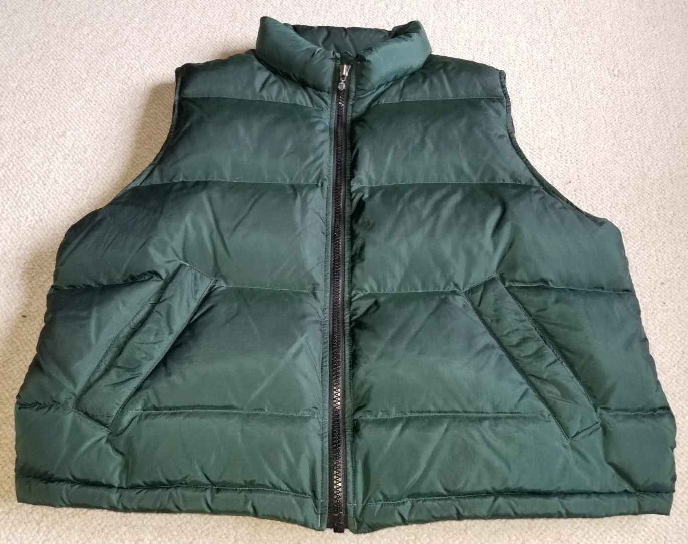 Mens Vest-EDDIE BAUER-green nylon quilted filled/lined puffer goose down-L