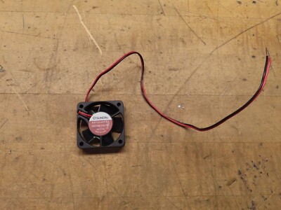 SUNON KD1204PFS3 DC 12V 0.7 Watt electronics cooling fan 40mm x 10mm (@D95)