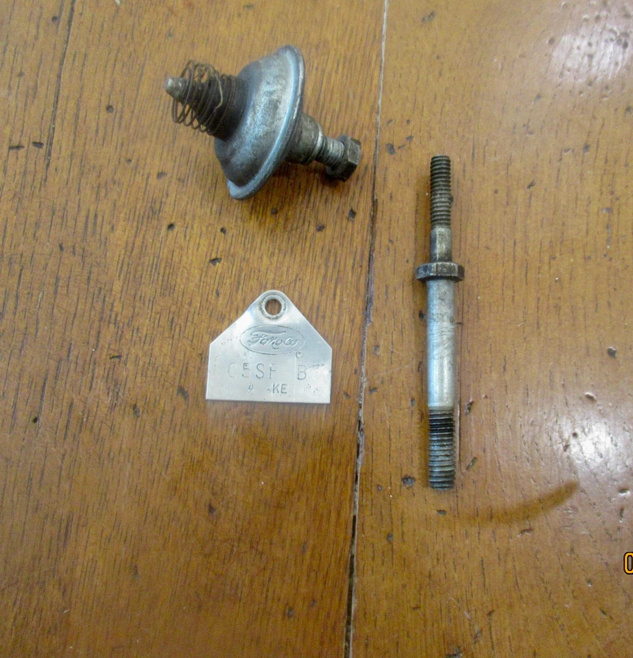 Carburador original 1965 Autolite Thunderbird 4100 datado FORD TAG C5SF B BOM - Imagem 2 de 4