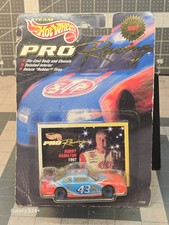 1996 Racing Champions 1:64 16 T.Musgrave/Family Channel