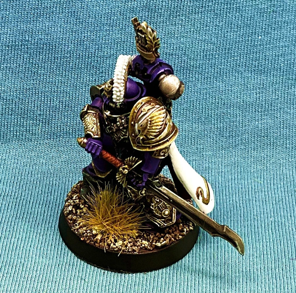 Warhammer 40K Pintado Marines Espaciales Saul Tarvitz Capitán Figura Horus Herejía Foto 2 de 4