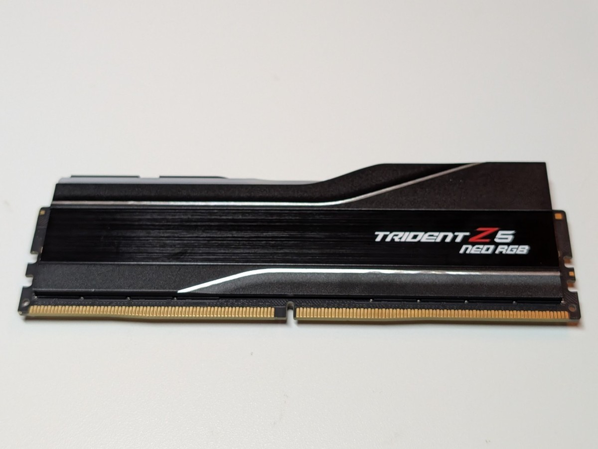 G.SKILL Trident Z5 Neo RGB 32GB 1x32GB DDR5 6000 CL30 AMD EXPO
