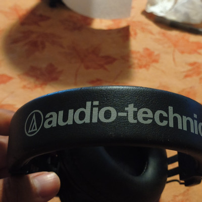 Audio-Technica ATH-M40x Over-Ear Wired 3.5mm Headphones, Detachable 3m Cable