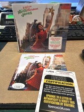 NORAH JONES AUTOGRAPHED I DREAM OF CHRISTMAS SIGNED BOOKLET w/CD - JSA Certified