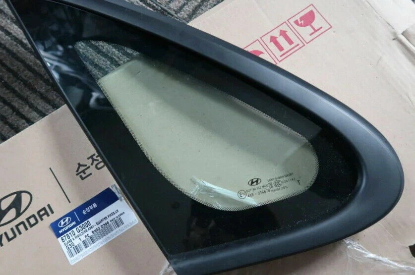 Conjunto de vidrio OEM 87820-G3000 G3010 cuarto fijo derecho para Hyundai Elantra GT 2018~20 Foto 2 de 4