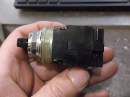 NIB GE CR104B2221 SELECTORY SWITCH (168-2) - Picture 3 of 6