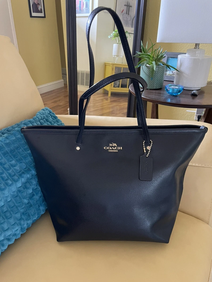 COACH Cross Grain Taxi Zip Navy Blue Zip Shoppers Tote Bag Purse