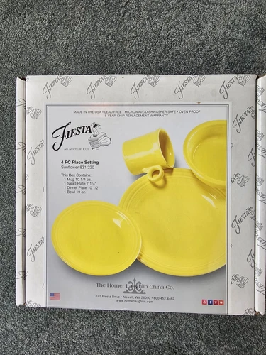Vintage Fiesta Sunflower 831 320 Yellow 4 Piece Ceramic Dinner Set Fiestaware
