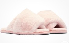 NIB WOMEN  S SOREL GO MAIL RUN FAUX FUR FLUFFY COMFORT SLIPPERS PINK 6M RET 90