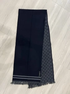 Foulard réversible en laine Gucci