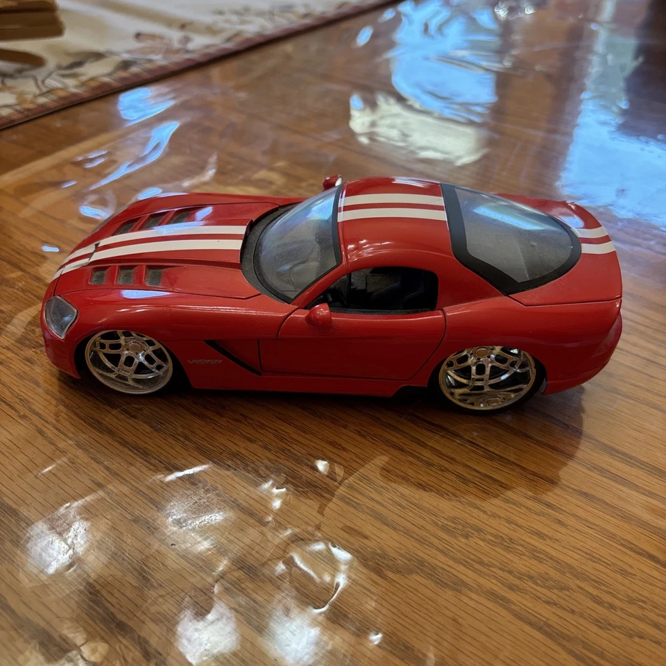 Dodge Viper SRT10 2008 Jada Big Time Muscle rojo con rayas blancas escala 1:24 91804 Foto 4 de 4