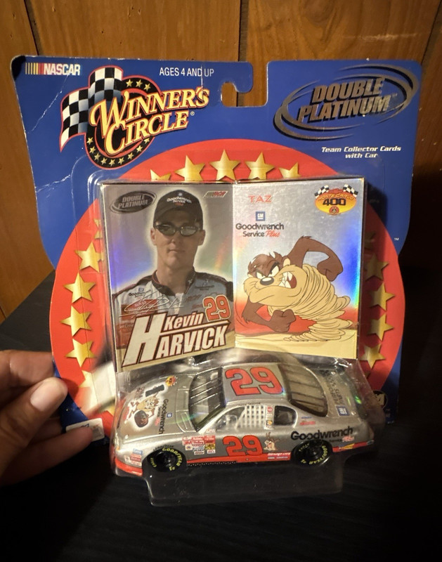Winner's Circle 1:43 Kevin Harvick #29 2001 Chevrolet NASCAR Diecast