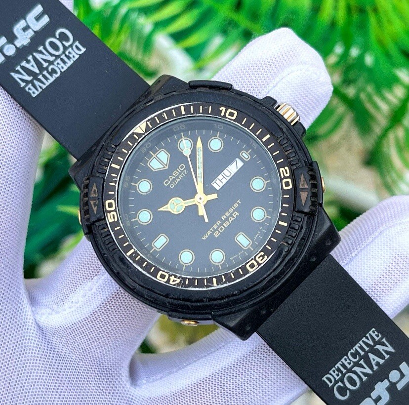 Vintage Casio Black Shrouded Diver 20 Bar Men's Quartz Watch MRD