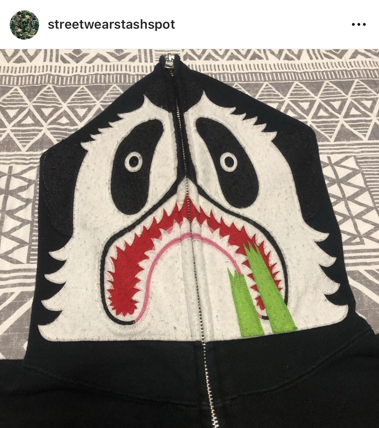 A BATHING APE (BAPE) Felpa con cappuccio e zip intera A Bathing Ape Bape Glow In the Dark City Camo Panda taglia small