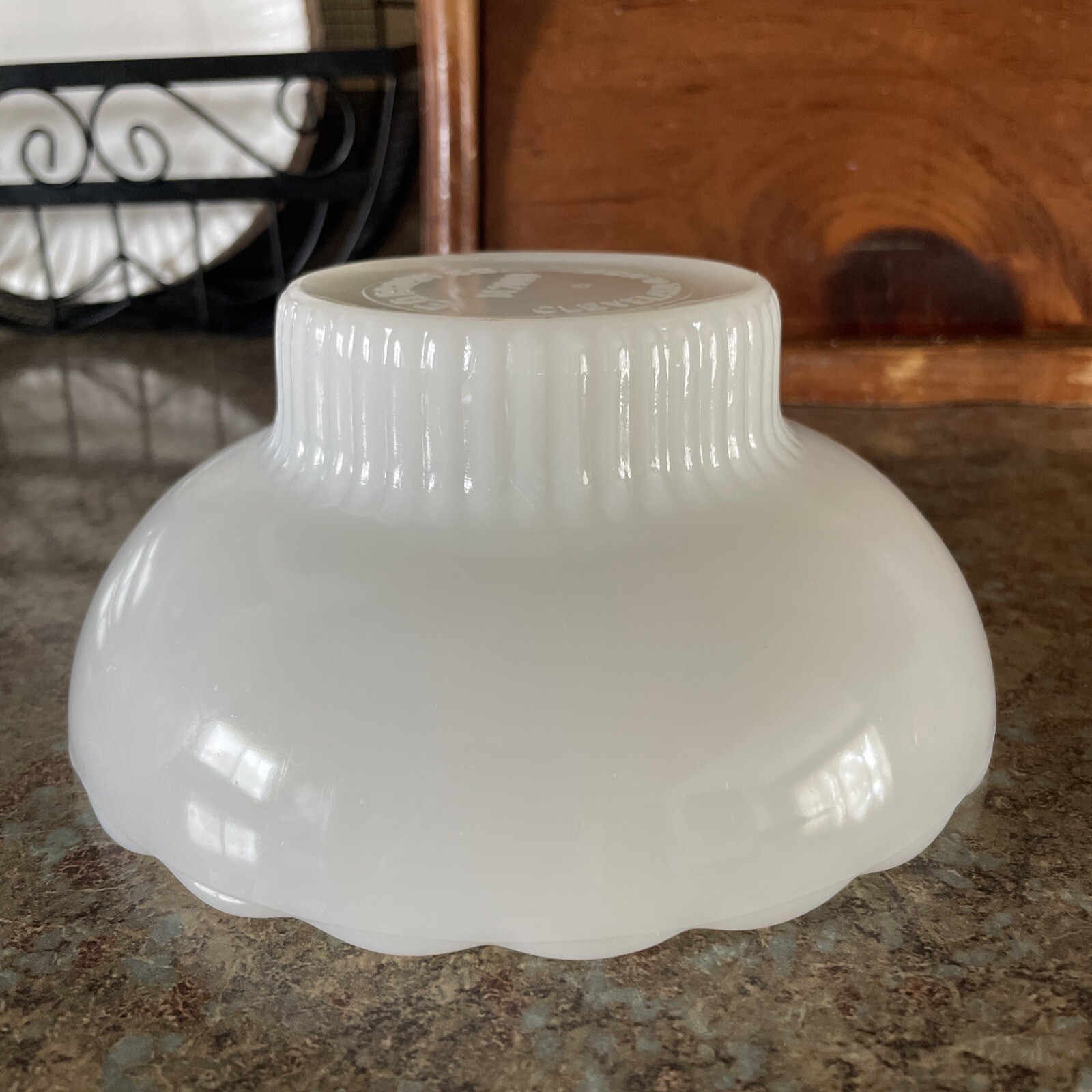 Vintage E.O. Brody Company Milk Glass Scalloped Candy Dish Bowl M2000