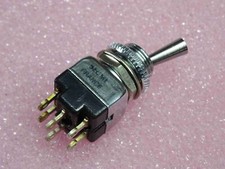 interrupteur à levier 2RT 3A 250Vac SECME Øperçage 8mm, 3 positions: ON OFF ON