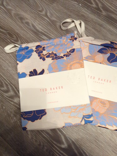 Ted Baker New Romantics Oxford Pillowcases Blue PAIR NEW x2 - Picture 5 of 11
