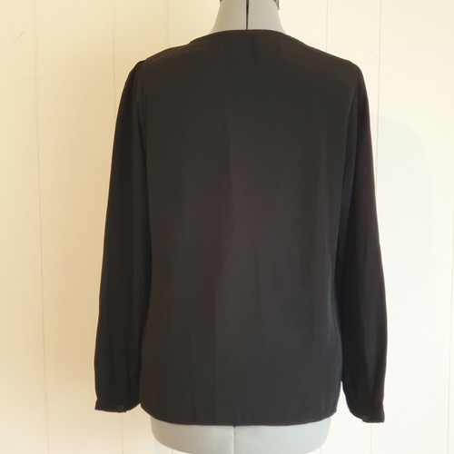 Impulse Women's Size 10 Long Sleeve Black Collarless Shirt AA24 - Picture 4 of 7