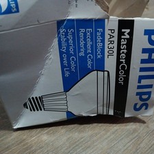 Philips MasterColor - CDM-R Elite Par30L - 35W/930 E26 30DG  set of 3